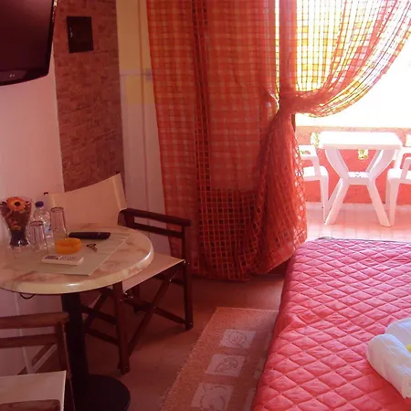 Aparthotel Aliki Beach 3*